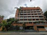 Apartamento en Alquiler en Campo Alegre, Caracas