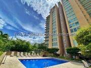 Apartamento en Alquiler en Campo Alegre, Caracas
