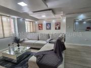 Apartamento en Alquiler en Caracas Colinas de los...