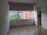 Apartamento en Alquiler en Caracas los palos grandes...