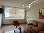 Apartamento en Alquiler en Caracas Los Palos Grandes...