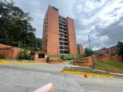 Apartamento en Alquiler en Colinas de La Tahona, Caracas