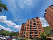 Apartamento en Alquiler en Colinas de La Tahona, Caracas