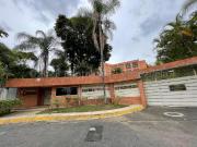 Apartamento en Alquiler en Country Club, Caracas