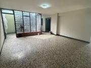 Apartamento en Alquiler en la Av Aragua, Maracay