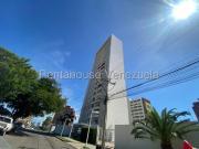 Apartamento en Alquiler en La Lago, Maracaibo