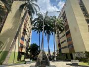 APARTAMENTO EN ALQUILER EN LA URB. CUMBOTO NORTE PUERTO...