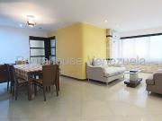 Apartamento en Alquiler en Lomas de Prados del Este, Caracas