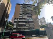Apartamento en Alquiler en Los Palos Grandes, Caracas