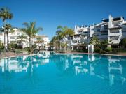 Apartamento en alquiler en Marbella, Guadalmina Alta