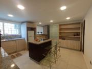 Apartamento en Alquiler Los Palos Grandes, 100m² is/ws