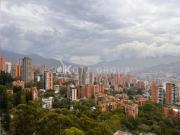 Apartamento En Arriendo, Barrio Las Lomas 2 El Poblado...