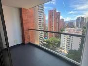 Apartamento en arriendo Cra. 45 # 16 Sur 190, El...