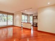 Apartamento En Arriendo En Bogota En Los Rosales A110380