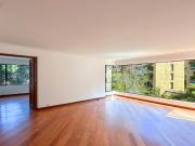 Apartamento En Arriendo En Bogota En Los Rosales A203332