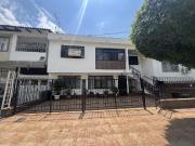 Apartamento En Arriendo En Cali En El Bosque A304629