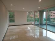 Apartamento en arriendo en Castropol, Poblado