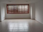apartamento en arriendo en centro. Cod A7344768