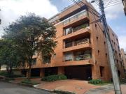 apartamento en arriendo en chico. Cod A509