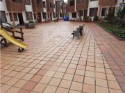 Apartamento en arriendo en conjunto cerrado Laureles