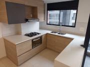 apartamento en arriendo en conquistadores. Cod A9433020