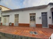 casa en arriendo en el contento. Cod A13681