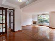 apartamento en arriendo en el nogal. Cod A25112