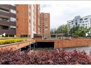 apartamento en arriendo en el poblado. Cod A27591