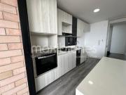 apartamento en arriendo en el poblado. Cod A66508