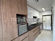 apartamento en arriendo en el poblado. Cod A67133