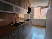 apartamento en arriendo en el poblado/santa maria de los...