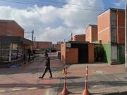 apartamento en arriendo en gran granada. Cod A122673