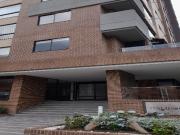 apartamento en arriendo en la calleja. Cod A6135001