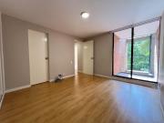 apartamento en arriendo en la linde. Cod A61408
