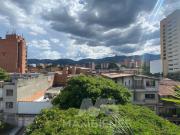 apartamento en arriendo en laureles. Cod A60353
