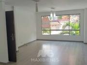 apartamento en arriendo en laureles. Cod A63952