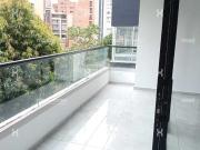 apartamento en arriendo en laureles. Cod A67865