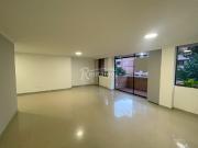 apartamento en arriendo en laureles. Cod A776257