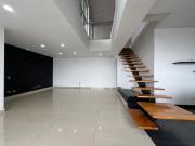 Apartamento en Arriendo en Loma del Barro, Envigado...