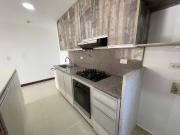 apartamento en arriendo en loma del escobero. Cod A62409