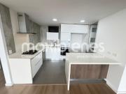apartamento en arriendo en loma del escobero. Cod A66629