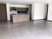 Apartamento en arriendo en Loma Del Escobero, Envigado