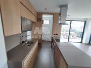 apartamento en arriendo en loma del esmeraldal. Cod A57637