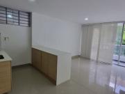 apartamento en arriendo en loma del indio. Cod A513110