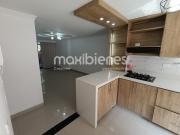 apartamento en arriendo en los colores. Cod A64875