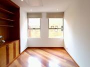 apartamento en arriendo en los rosales. Cod A27499