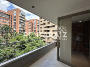 Apartamento En Arriendo En Medellin En Loma De Los Parra...