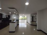 Apartamento en arriendo en Pinares