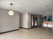 Apartamento en arriendo en Pinares Alto