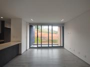 Apartamento en arriendo en Pinares Alto en unidad cerrada